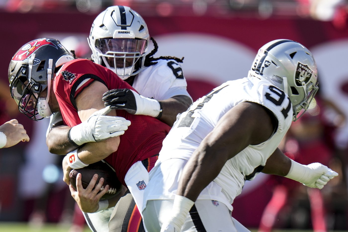 Raiders keep getting to opposing quarterbacks even without key pass rushers | iNFOnews.ca Raiders keep getting to opposing quarterbacks even without key pass rushers | iNFOnews.ca