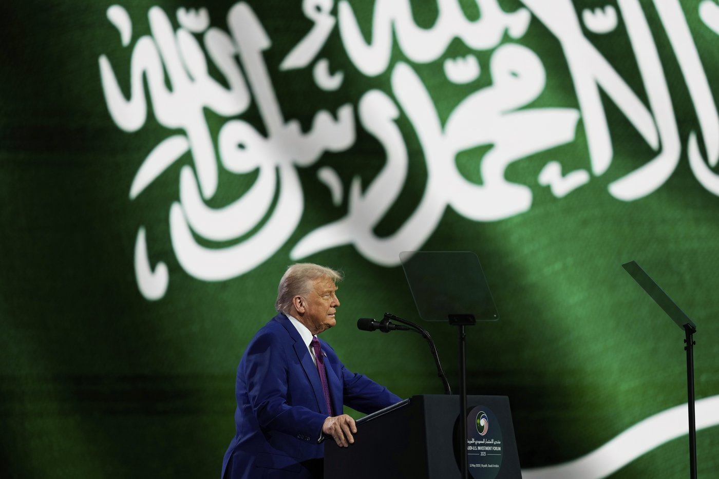 Trump's Mideast trip splashes out on deals and diplomacy but is quiet on human rights | iNFOnews.ca Trump's Mideast trip splashes out on deals and diplomacy but is quiet on human rights | iNFOnews.ca