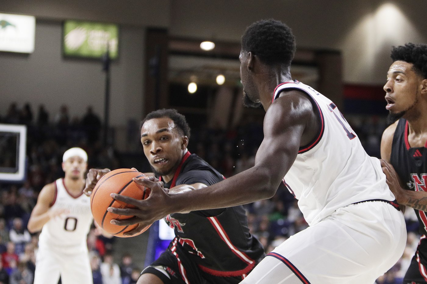No. 13 Gonzaga pulls away in the 2nd half to beat Nicholls 102-72 | iNFOnews.ca