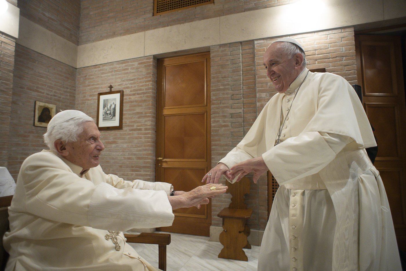 While Pope Benedict XVI resigned, Francis saw his duty to be 'ad vitam' | iNFOnews.ca While Pope Benedict XVI resigned, Francis saw his duty to be 'ad vitam' | iNFOnews.ca
