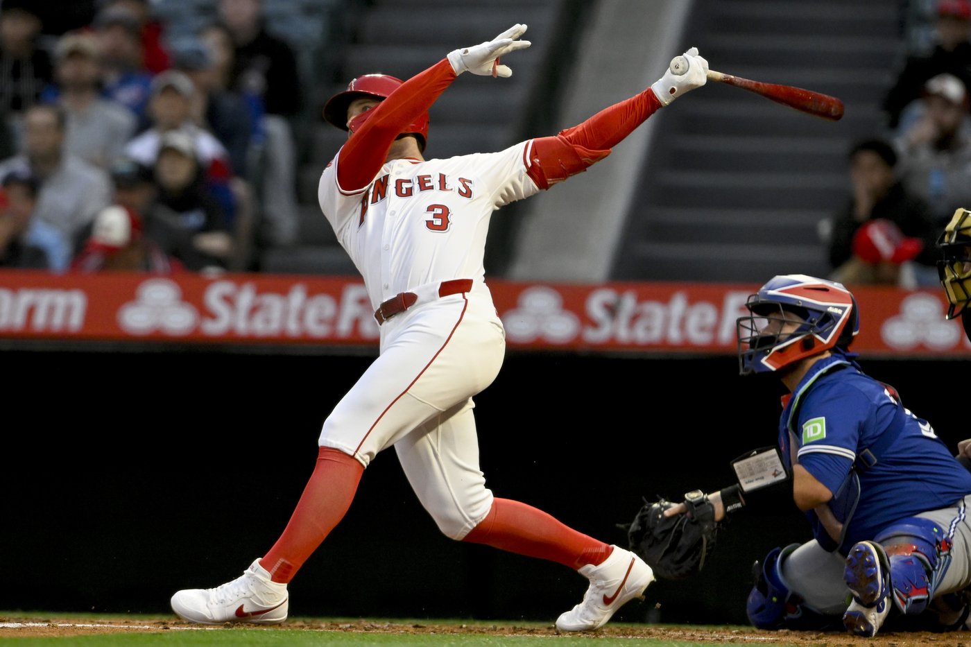 O'Hoppe and Moncada deliver in Angels' big 8th-inning rally for 8-3 victory over Blue Jays | iNFOnews.ca