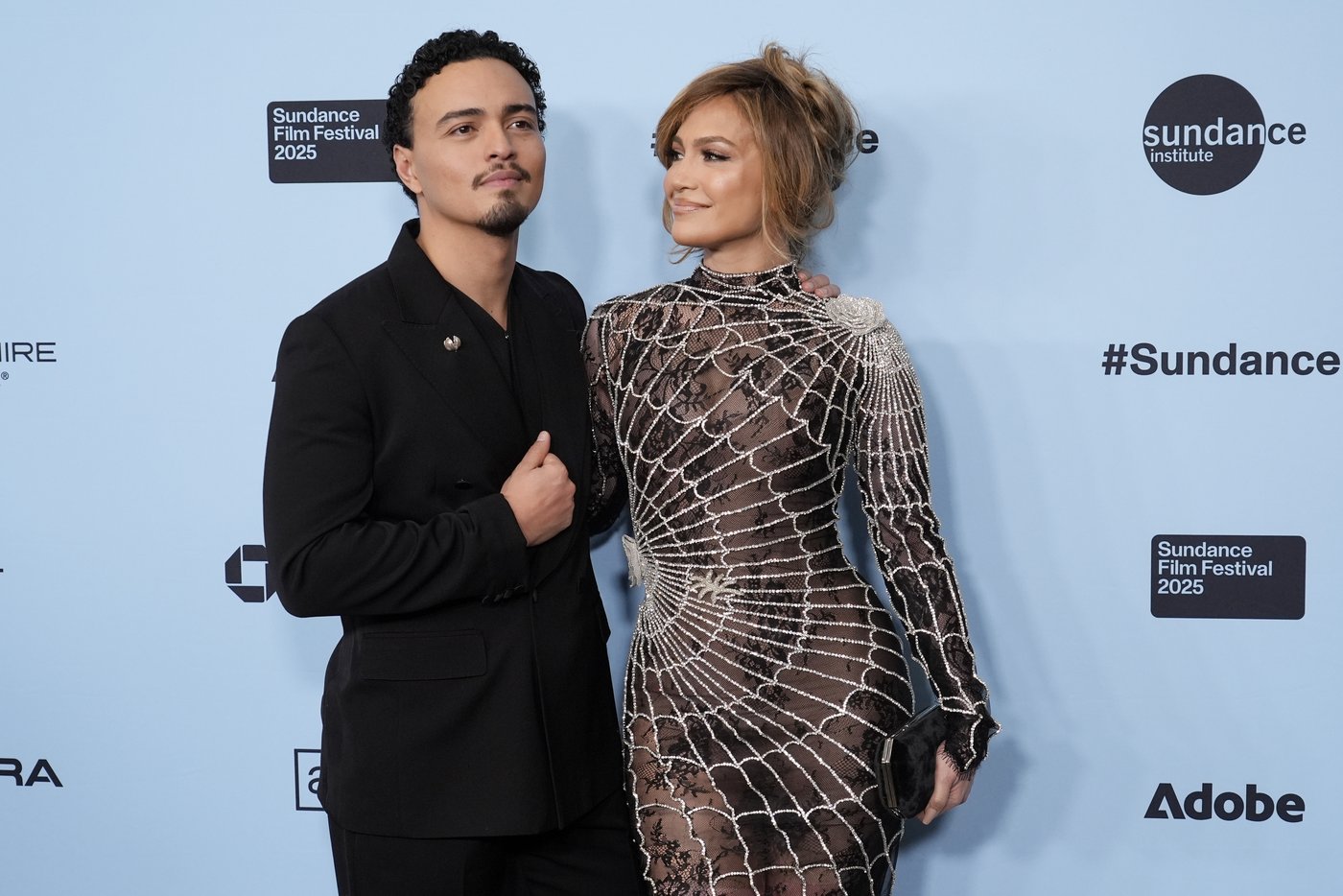 Bill Condon, Jennifer Lopez unveil musical ‘Kiss of the Spider Woman’ at Sundance | iNFOnews.ca Bill Condon, Jennifer Lopez unveil musical ‘Kiss of the Spider Woman’ at Sundance | iNFOnews.ca