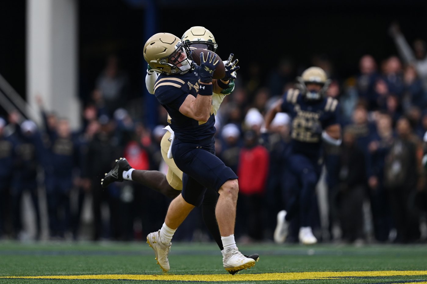 Heidenreich becomes Navy's all-time receiving yards leader as Midshipmen beat No. 25 South Florida | iNFOnews.ca