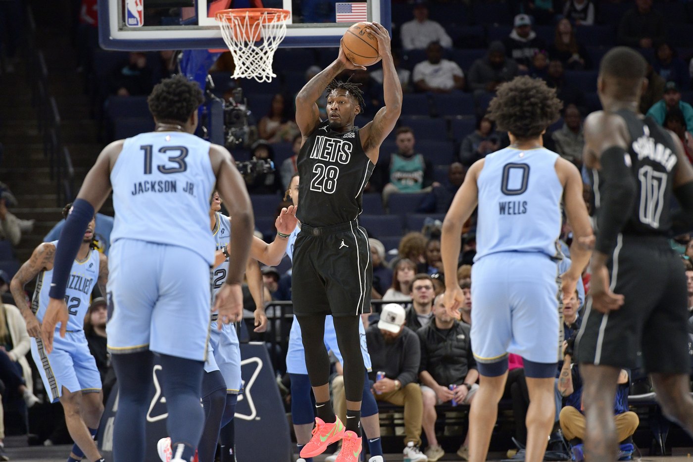 Lakers send D'Angelo Russell to Nets in trade for Dorian Finney-Smith, Shake Milton | iNFOnews.ca Lakers send D'Angelo Russell to Nets in trade for Dorian Finney-Smith, Shake Milton | iNFOnews.ca