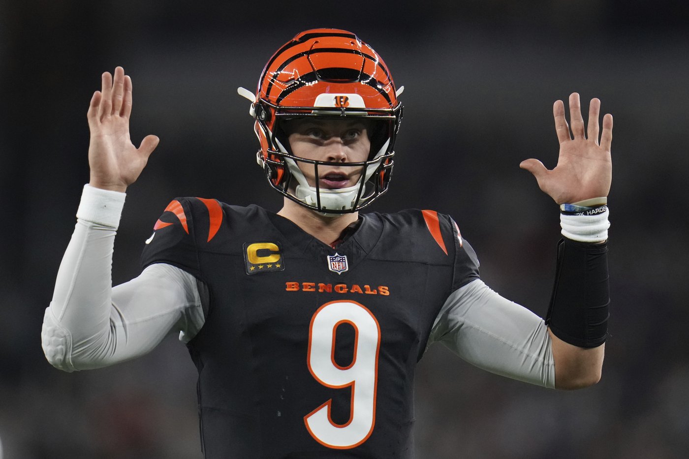 Joe Burrow believes Bengals can keep receiver Tee Higgins, and he's willing to help | iNFOnews.ca Joe Burrow believes Bengals can keep receiver Tee Higgins, and he's willing to help | iNFOnews.ca
