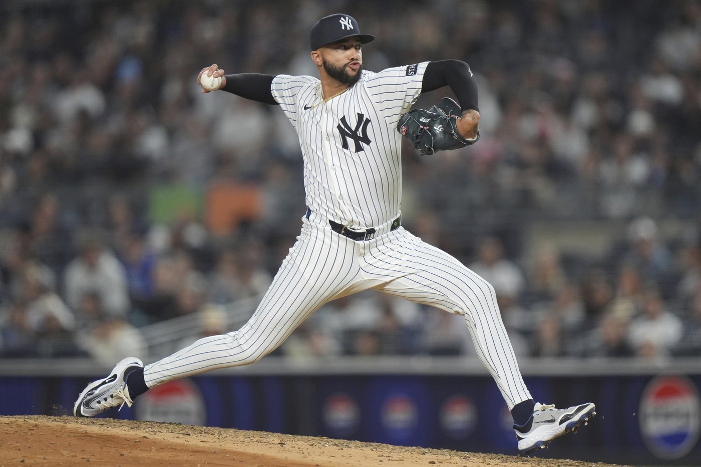 Blue Jays-Yankees game called off because of rain, teams will play doubleheader on Sunday | iNFOnews.ca
