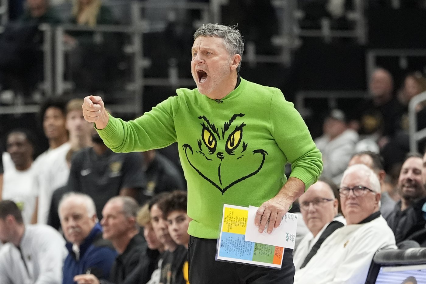 Xavier Booker scores career-high 18, No. 20 Michigan State beats Oakland 77-58 for 4th straight win | iNFOnews.ca