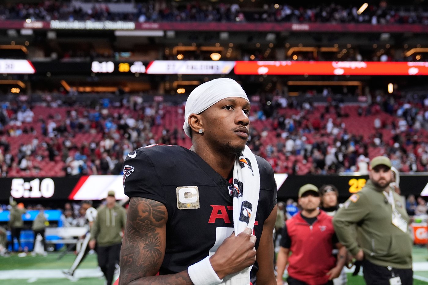Falcons quarterback Penix will have season-ending knee surgery, leaving Cousins as starter | iNFOnews.ca Falcons quarterback Penix will have season-ending knee surgery, leaving Cousins as starter | iNFOnews.ca