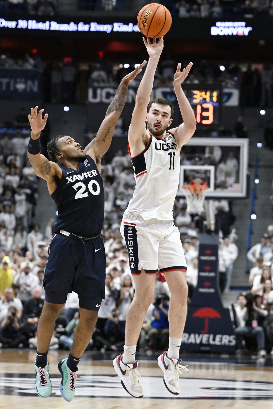 Hurley, Karaban forge strong link during title runs and help UConn shake off early slump this season | iNFOnews.ca Hurley, Karaban forge strong link during title runs and help UConn shake off early slump this season | iNFOnews.ca