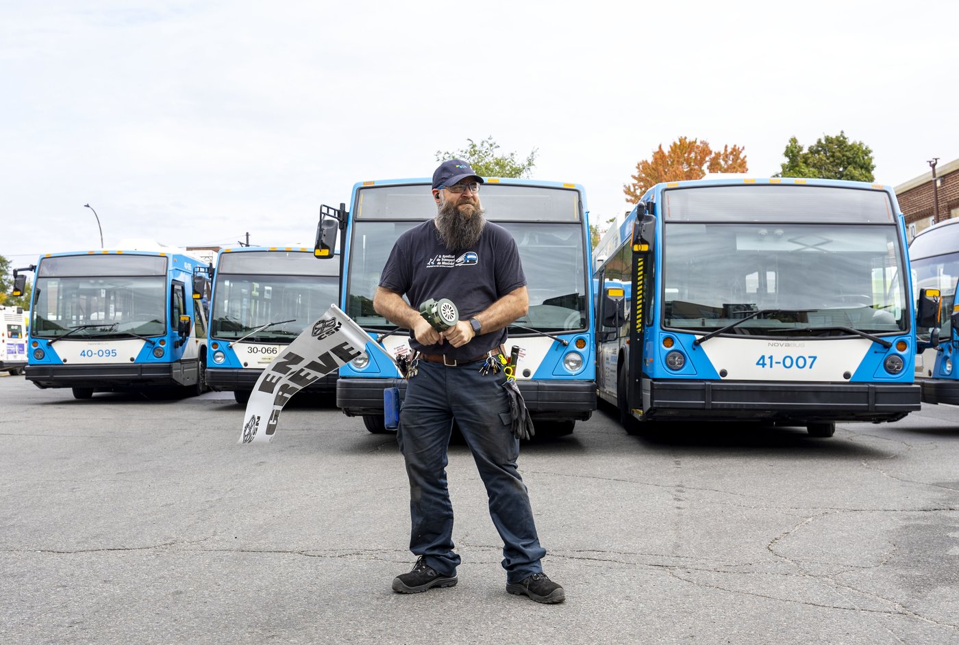 Montreal transit agency seeks mediation with bus, metro drivers to avoid more strikes | iNFOnews.ca