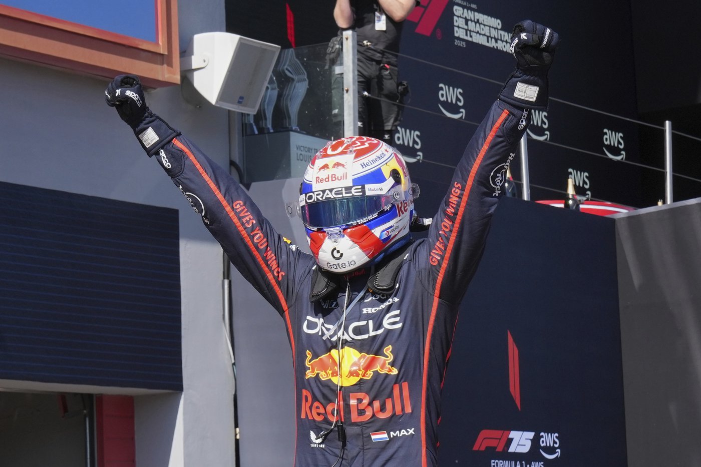 Red Bull driver Max Verstappen wins F1's Emilia-Romagna Grand Prix to end Piastri's streak | iNFOnews.ca Red Bull driver Max Verstappen wins F1's Emilia-Romagna Grand Prix to end Piastri's streak | iNFOnews.ca
