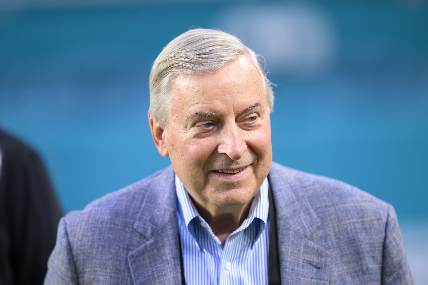 Ex-Raptors star Carter part of group seeking to buy stake in Buffalo Bills, AP source says | iNFOnews.ca Ex-Raptors star Carter part of group seeking to buy stake in Buffalo Bills, AP source says | iNFOnews.ca