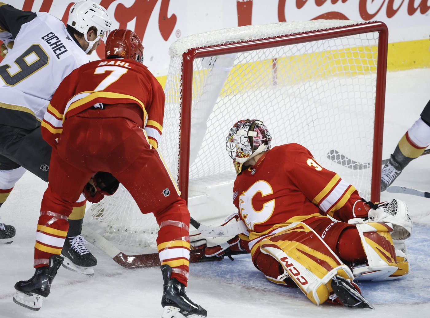 Eichel scores twice, Golden Knights double Flames 4-2 | iNFOnews.ca