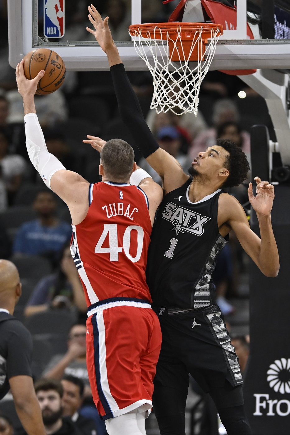 Spurs rout Clippers 122-86 behind 27 points from Wembanyama | iNFOnews.ca