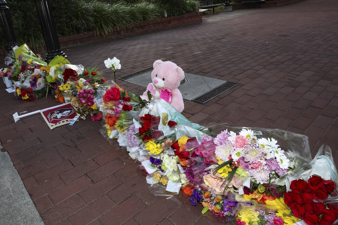 Trial date for suspect in Florida State mass shooting has been postponed until next year | iNFOnews.ca
