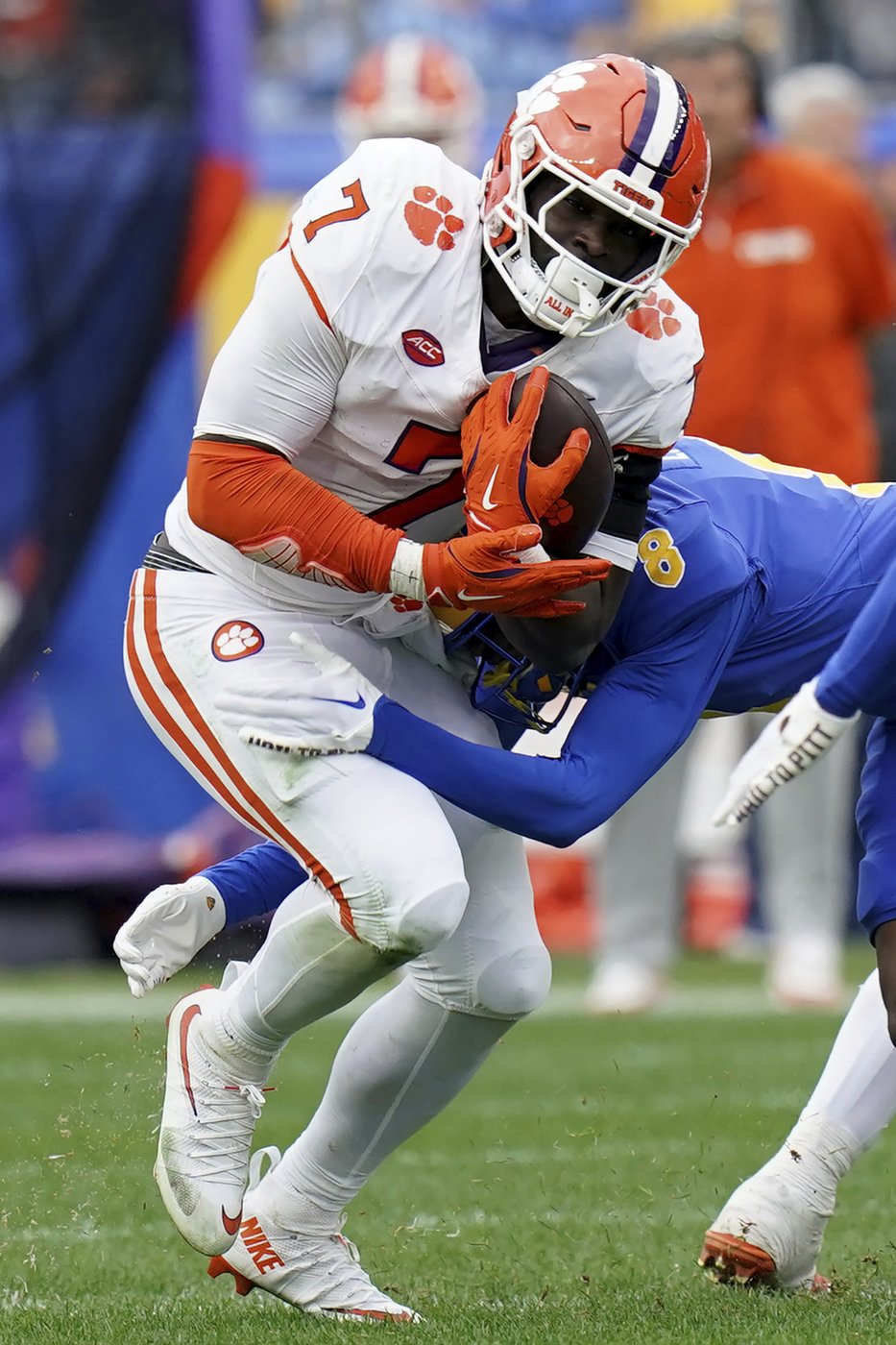 Klubnik's late touchdown run helps No. 17 Clemson escape with a 24-20 win over Pitt | iNFOnews.ca Klubnik's late touchdown run helps No. 17 Clemson escape with a 24-20 win over Pitt | iNFOnews.ca