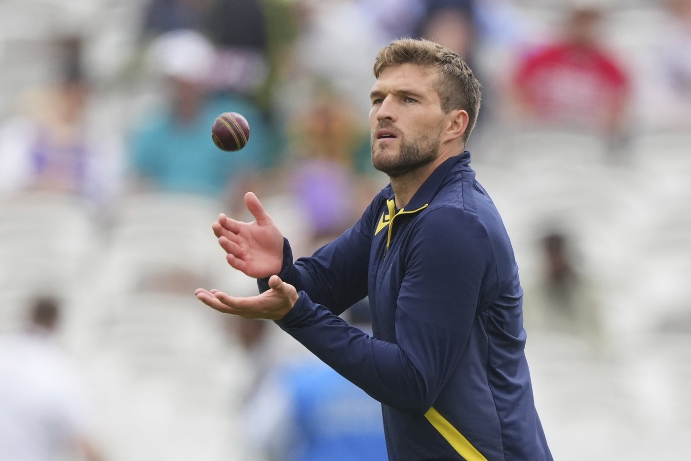 Mulder lets 'legend' Lara keep record 400 so SA can begin bowling out Zimbabwe twice | iNFOnews.ca