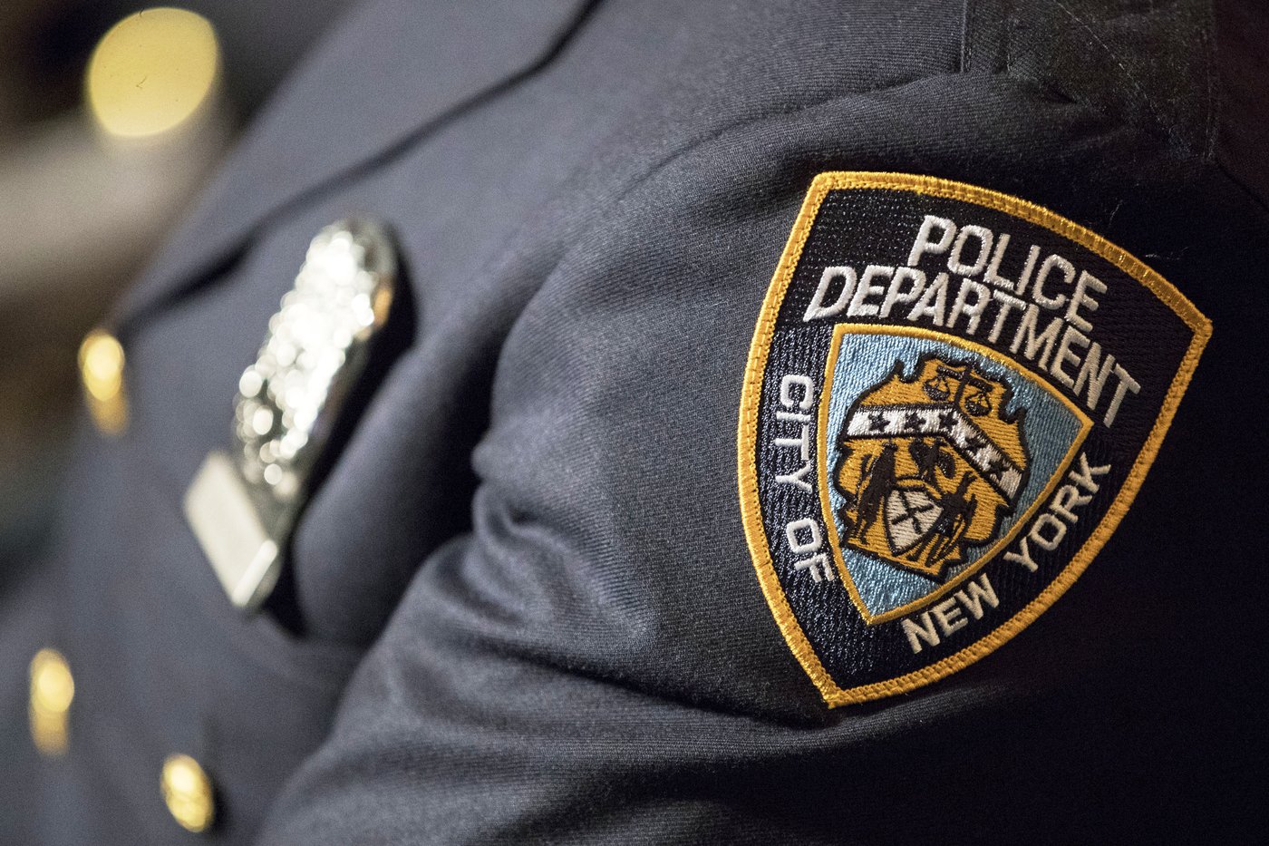 NYPD commissioner won't fire officer who killed a man during traffic stop | iNFOnews.ca NYPD commissioner won't fire officer who killed a man during traffic stop | iNFOnews.ca