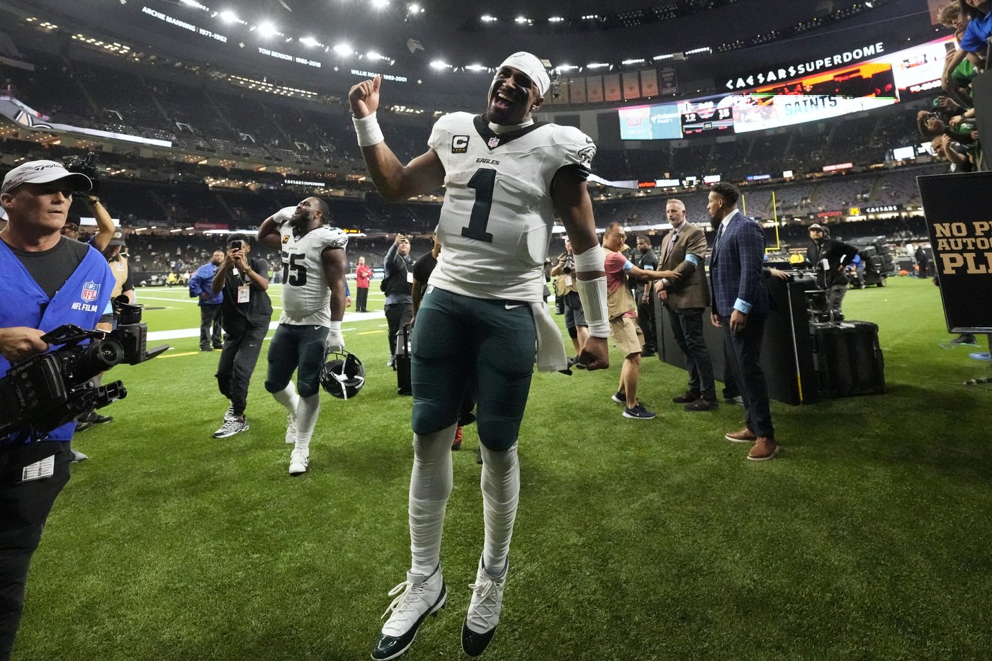 The Eagles are atop the NFC East standings even with turnover-prone QB Hurts | iNFOnews.ca
