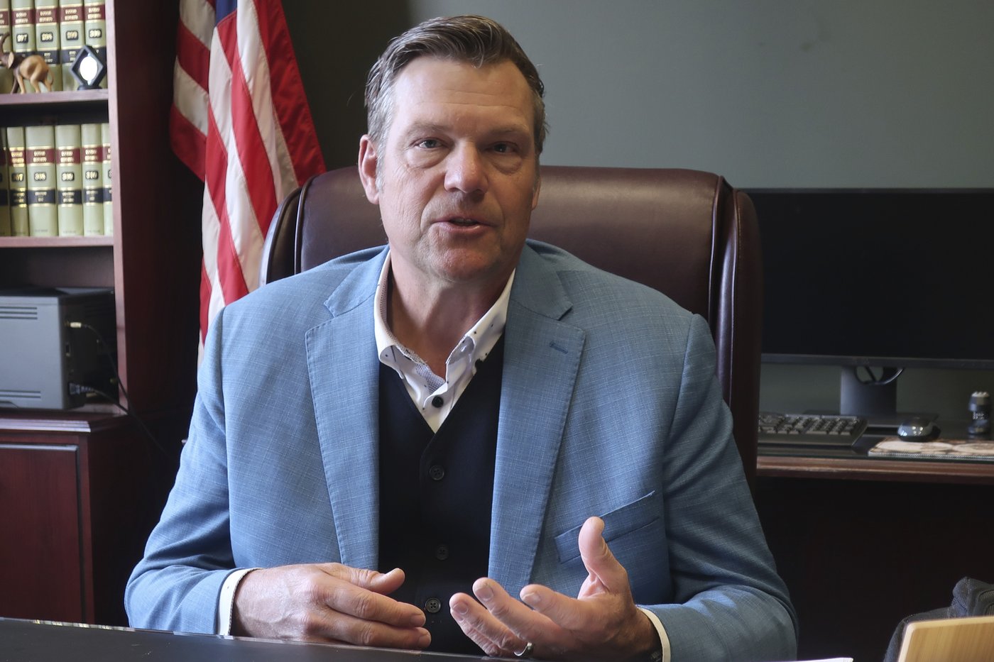 Kansas once required voters to prove citizenship. That didn't work out so well | iNFOnews.ca