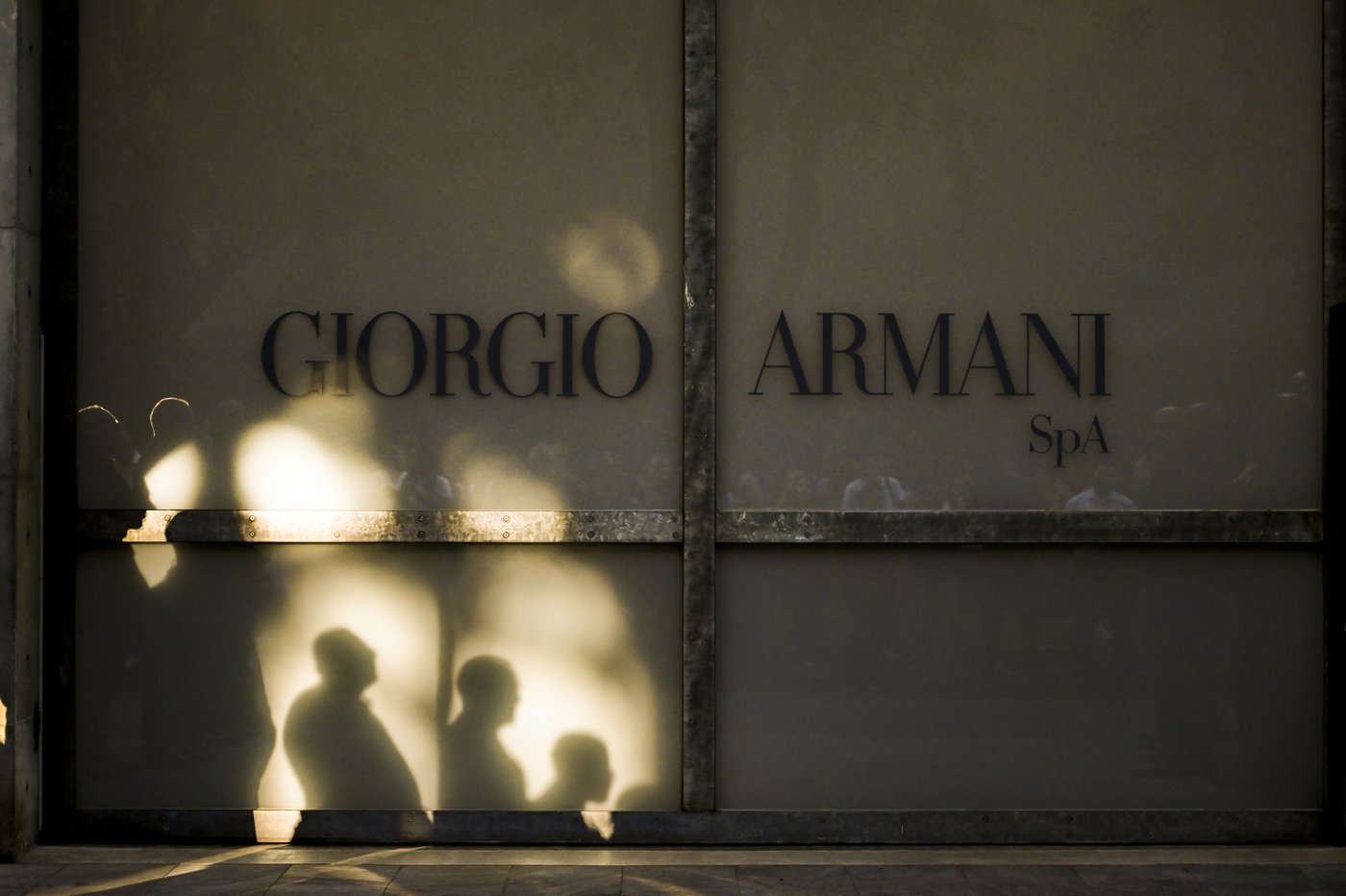 Italian fashion, political and sports figures among thousands bidding farewell to Giorgio Armani | iNFOnews.ca Italian fashion, political and sports figures among thousands bidding farewell to Giorgio Armani | iNFOnews.ca