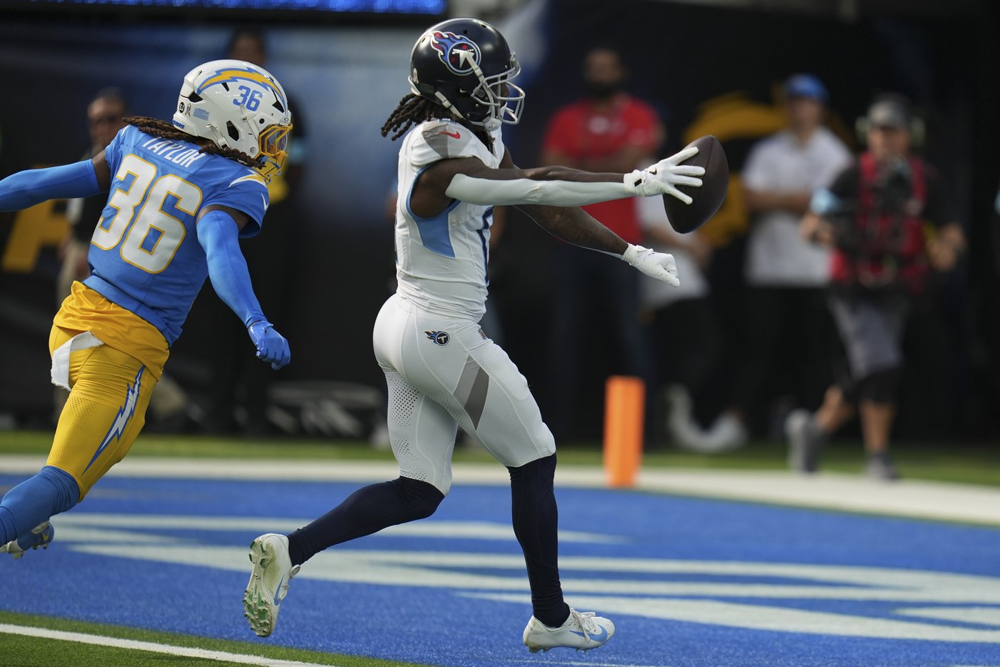 Sam Darnold has chance to clean up turnover issues as the Vikings visit the Titans | iNFOnews.ca