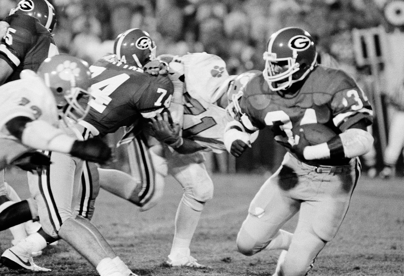 100 years of AP All-America football teams: Here's who we think are the best of the best | iNFOnews.ca 100 years of AP All-America football teams: Here's who we think are the best of the best | iNFOnews.ca