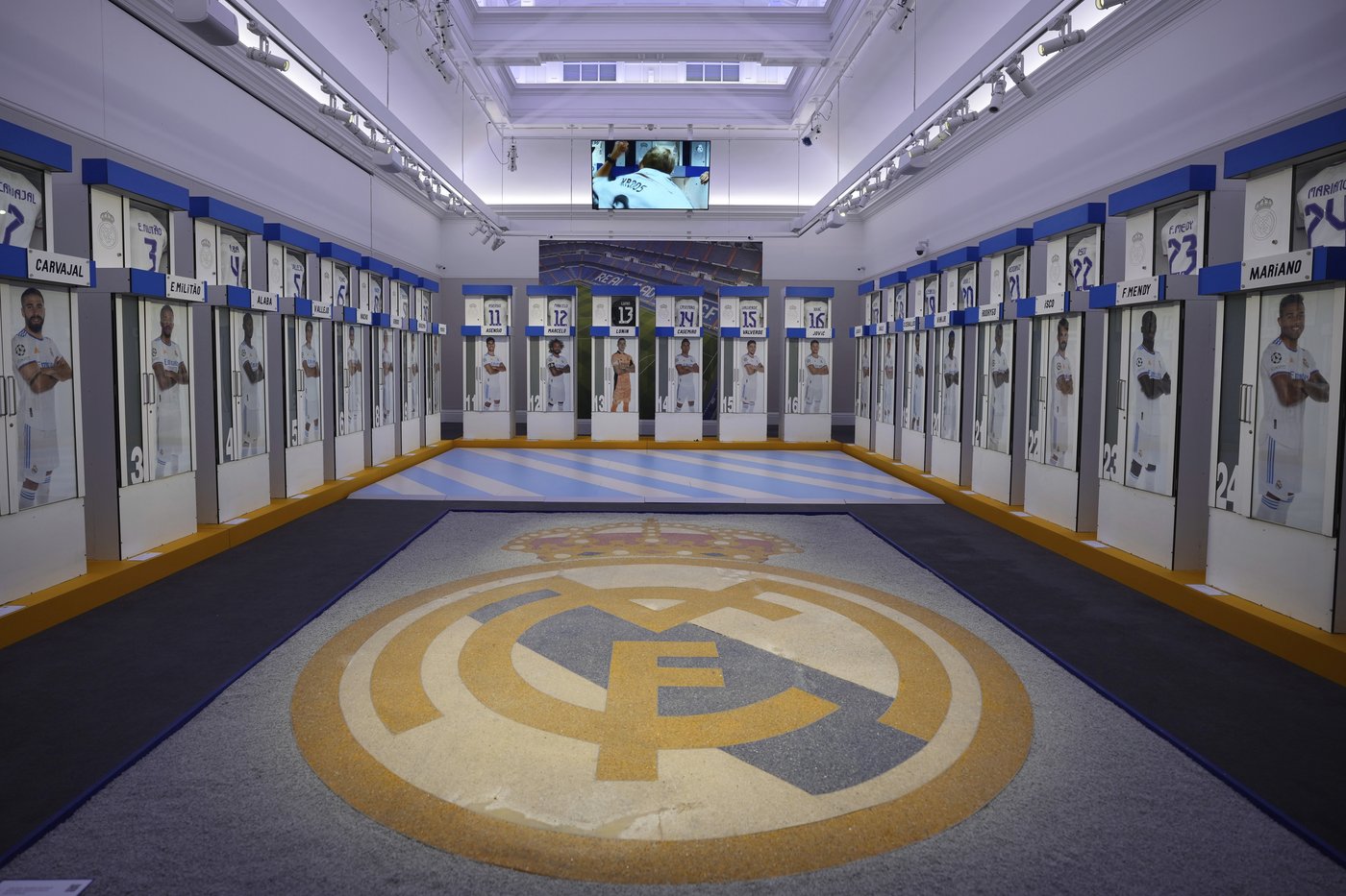 Lockers used by Ronaldo, Beckham and other Real Madrid stars are up for auction | iNFOnews.ca Lockers used by Ronaldo, Beckham and other Real Madrid stars are up for auction | iNFOnews.ca