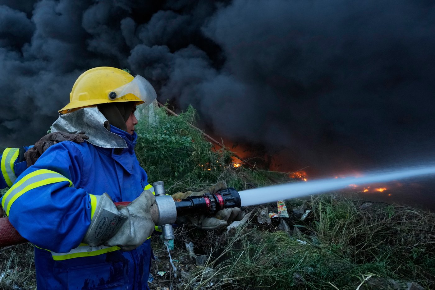 Women make inroads in Pakistan as they become firefighters and barriers slowly fall | iNFOnews.ca Women make inroads in Pakistan as they become firefighters and barriers slowly fall | iNFOnews.ca