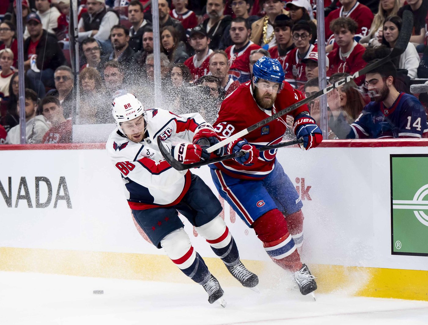 NHL fines Habs, Caps for unsportsmanlike conduct during Game 4 warmup | iNFOnews.ca