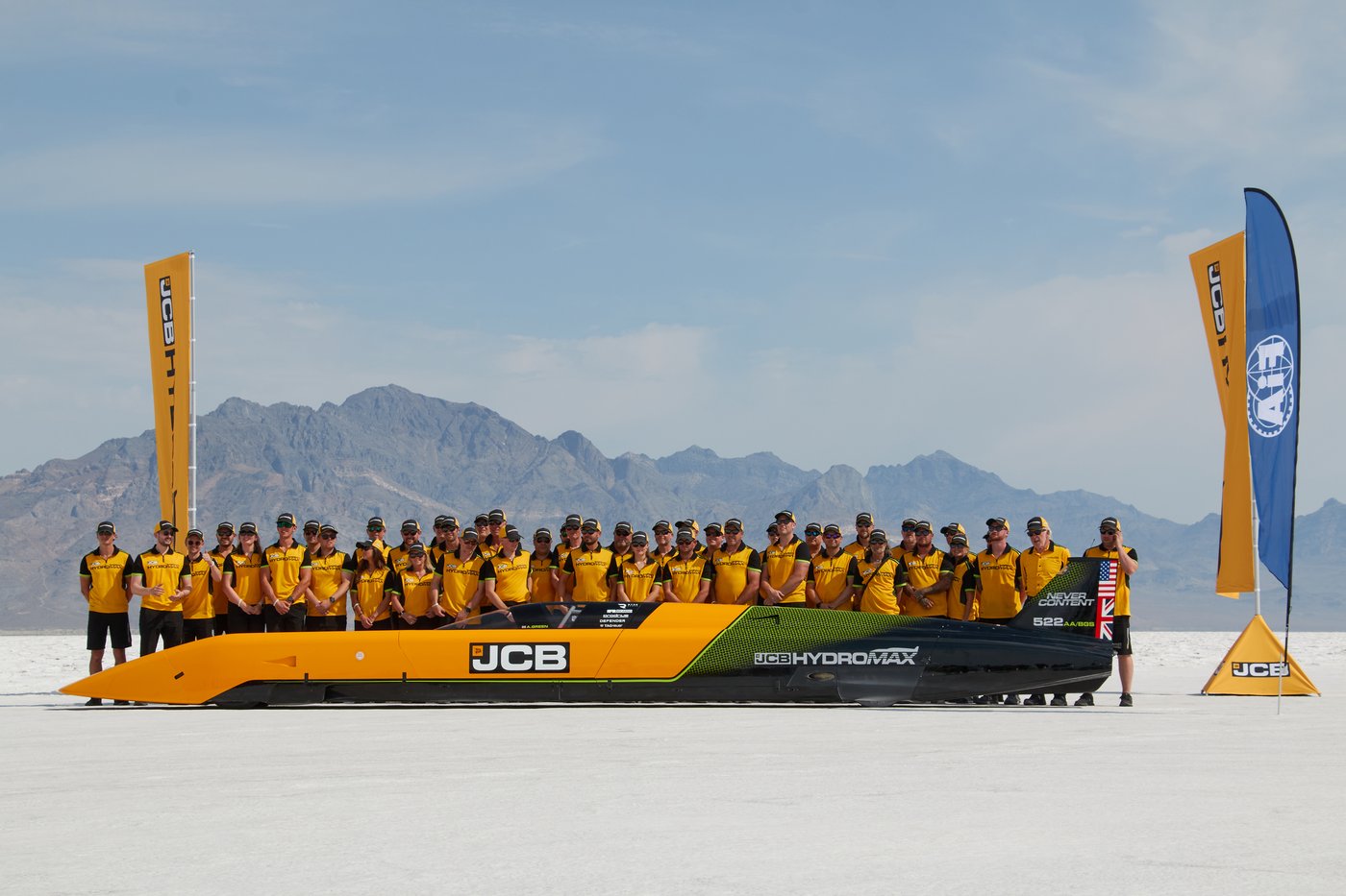 Britain's Andy Green sets another speed record, this time in a hydrogen-powered car | iNwheels