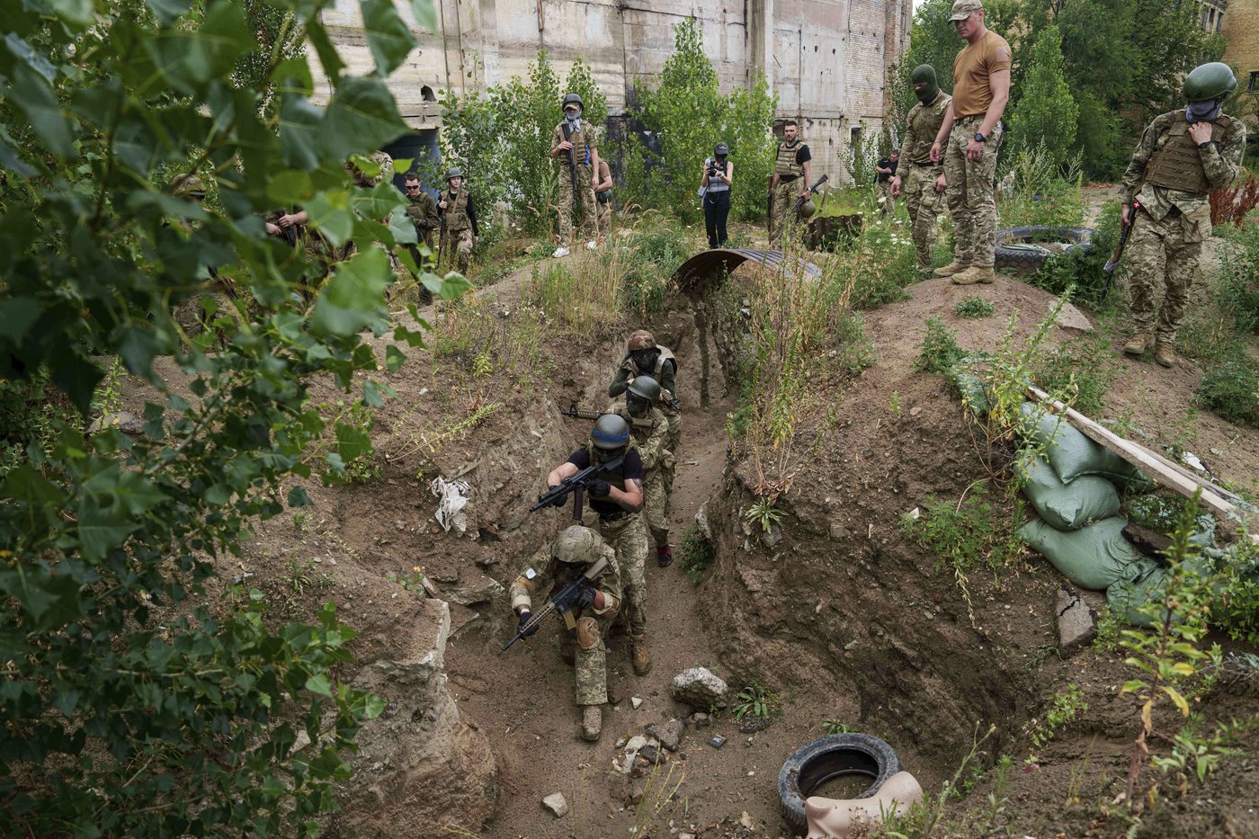 State Department approves $322 million in proposed weapons sales to Ukraine | iNFOnews.ca