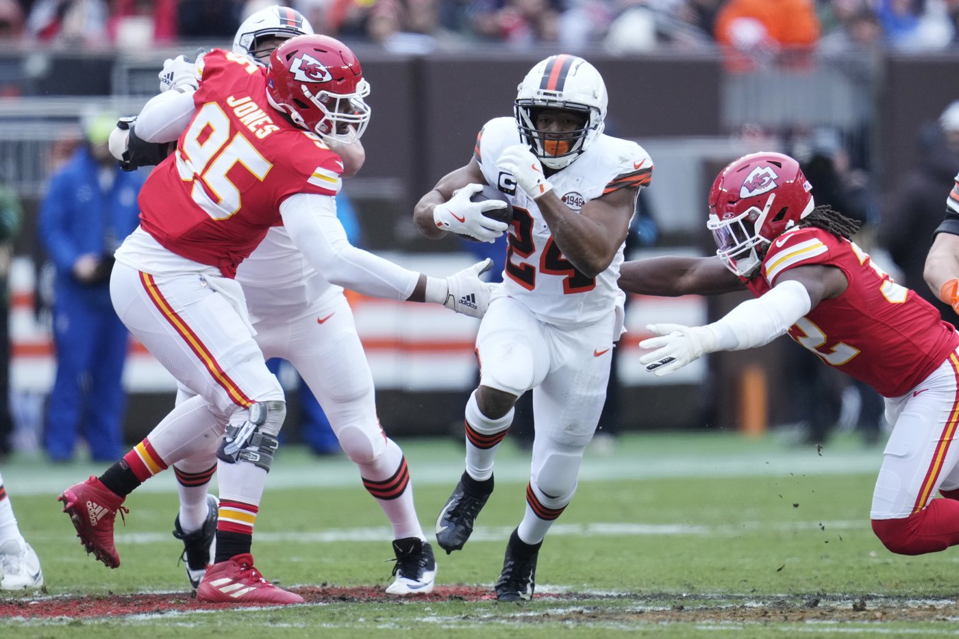 Browns running back Chubb breaks foot in another setback after his season-ending knee injury in '23 | iNFOnews.ca Browns running back Chubb breaks foot in another setback after his season-ending knee injury in '23 | iNFOnews.ca