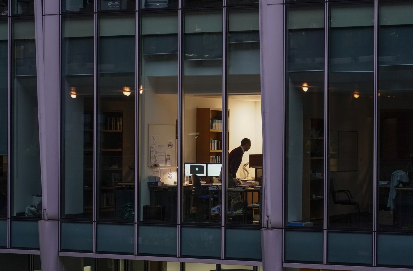 As federal workers fight office mandate, study finds remote work has climate benefits | iNFOnews.ca