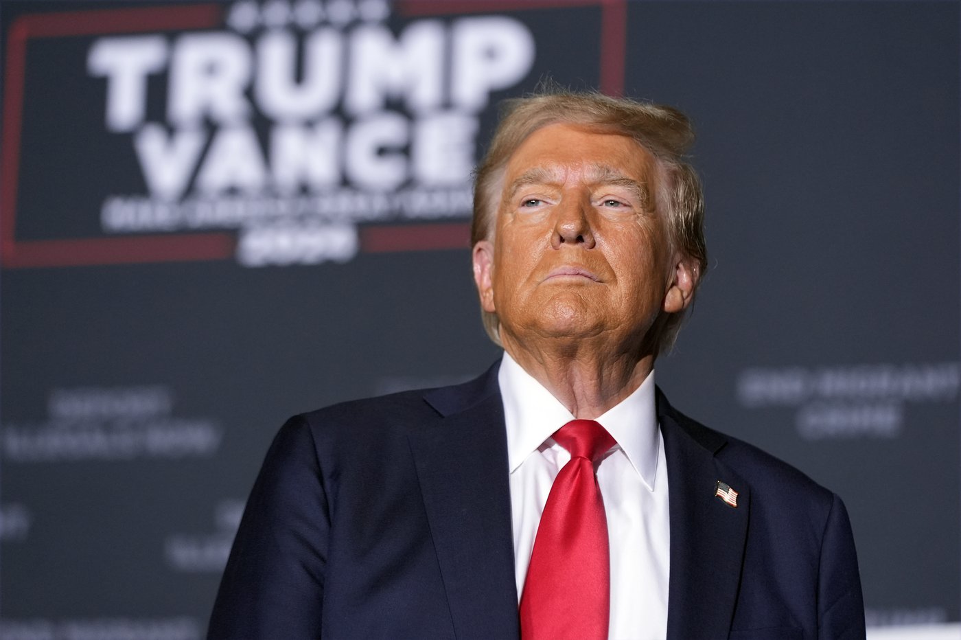 Trump drives his anti-immigration message in Aurora, Colorado | iNFOnews.ca