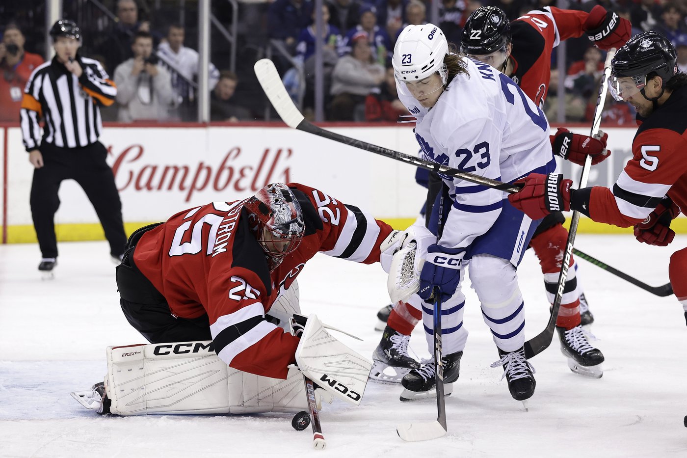 Matthews scores in overtime to lift Maple Leafs to 2-1 win over Devils | iNFOnews.ca
