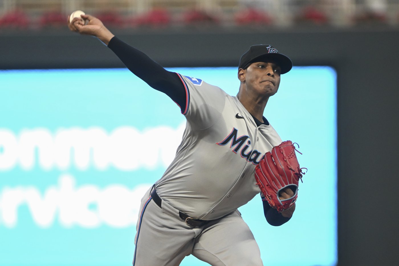 Twins snap a three-game skid with 8-3 win over Miami and send the Marlins to their 100th loss | iNFOnews.ca