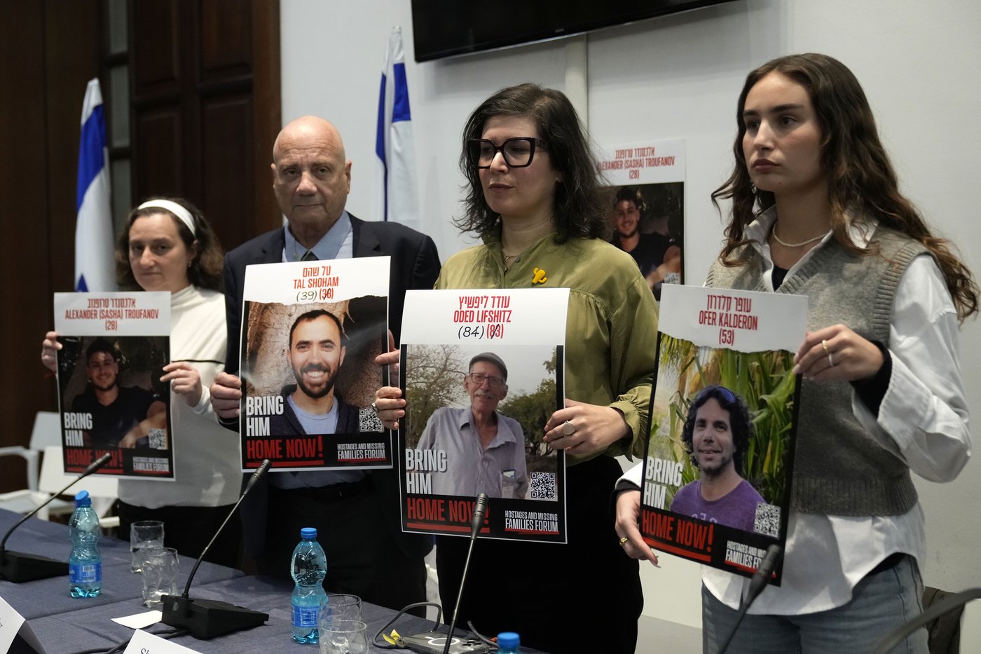 Hostages freed from Gaza meet with Pope Francis and press campaign to bring remaining captives home | iNFOnews.ca Hostages freed from Gaza meet with Pope Francis and press campaign to bring remaining captives home | iNFOnews.ca
