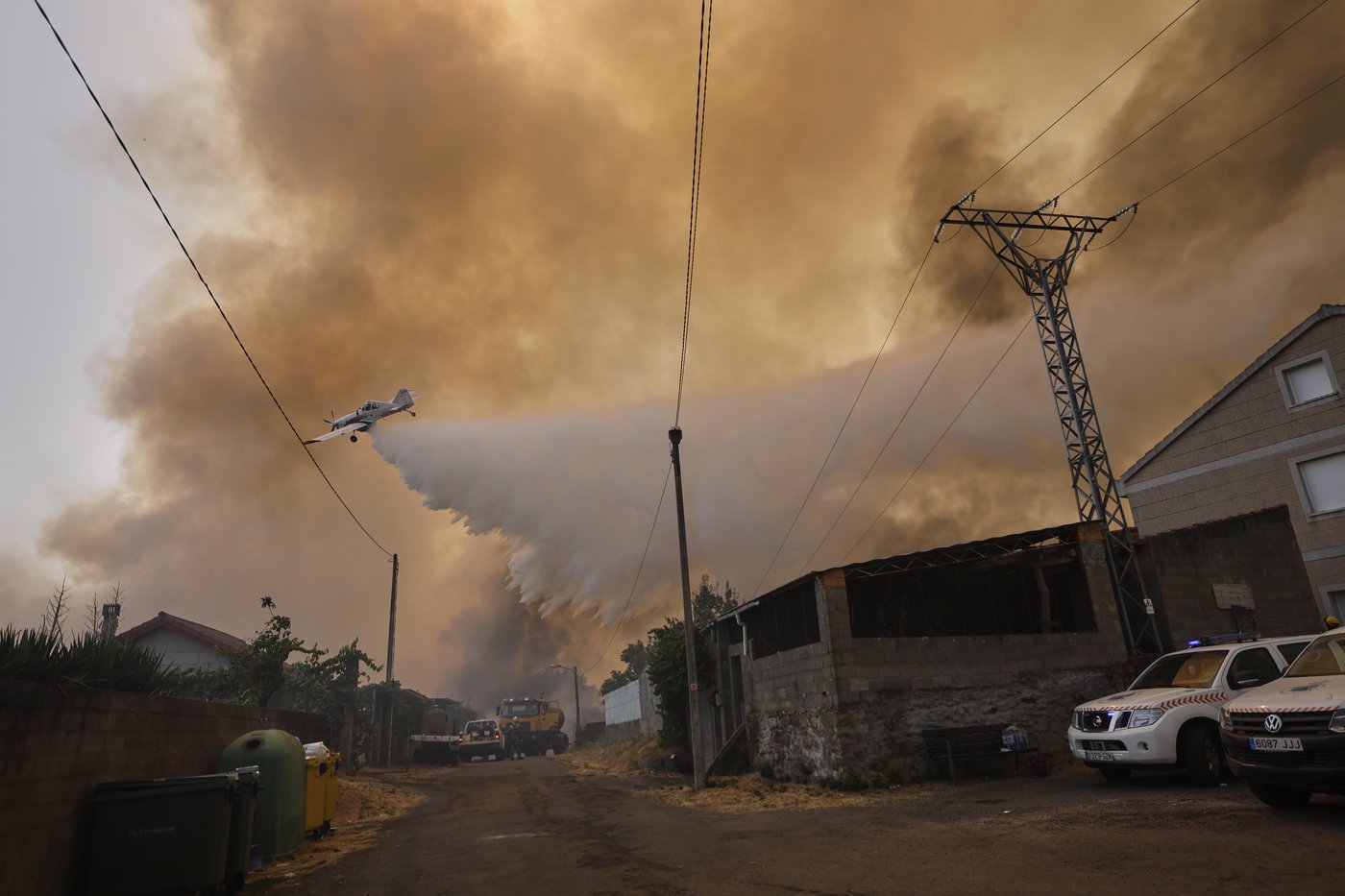 Spain deploys 500 more troops to battle wildfires during extended heat wave | iNFOnews.ca Spain deploys 500 more troops to battle wildfires during extended heat wave | iNFOnews.ca