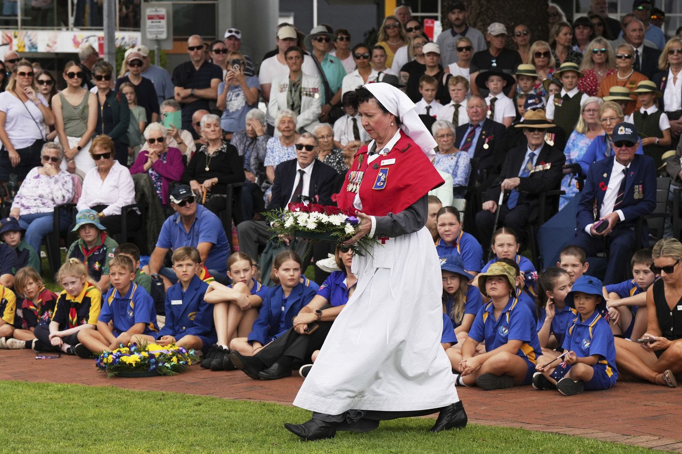 Australians and New Zealanders commemorate war dead on Anzac Day | iNFOnews.ca Australians and New Zealanders commemorate war dead on Anzac Day | iNFOnews.ca