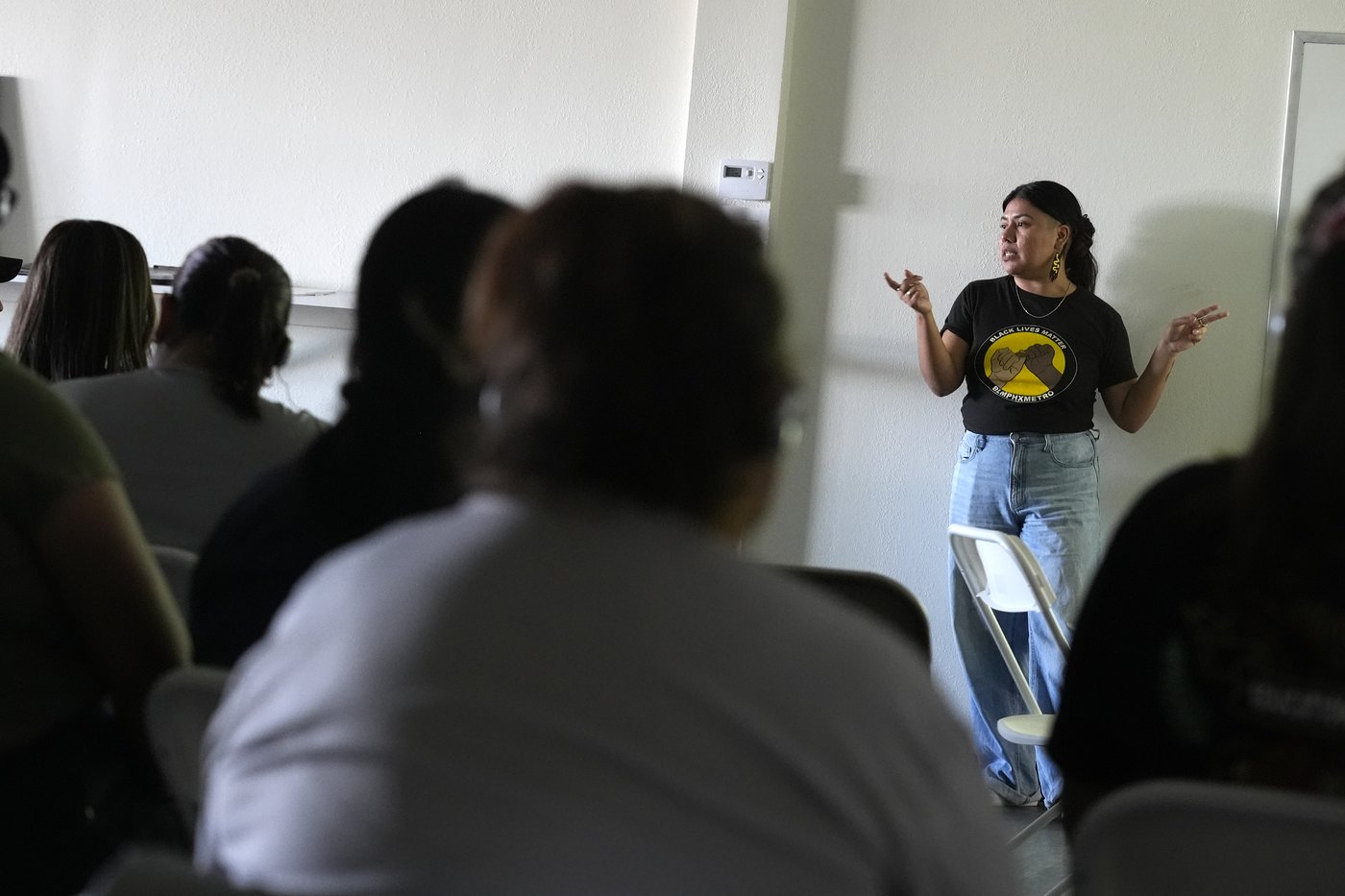 Abortion-rights groups are courting Latino voters in Arizona and Florida | iNFOnews.ca