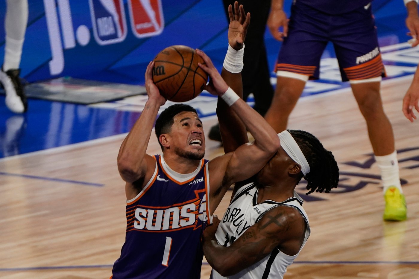 Suns tear down roster, rebuild around 4-time All-Star Devin Booker and new coach Jordan Ott | iNFOnews.ca