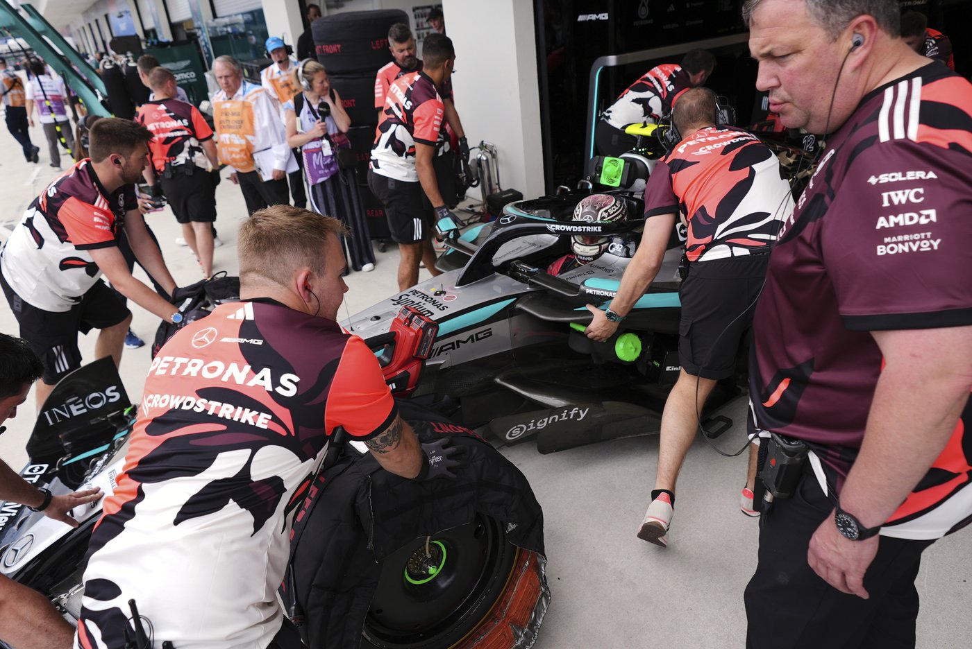Antonelli becomes youngest pole winner in F1 history by taking top stop for Miami sprint race | iNFOnews.ca
