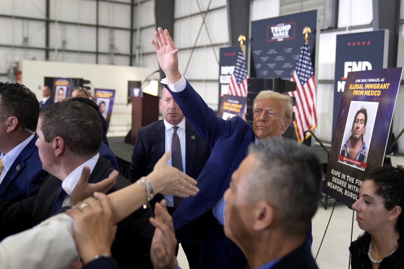 The Latest: Trump sits down with Joe Rogan, Harris rallies with Beyoncé | iNFOnews.ca