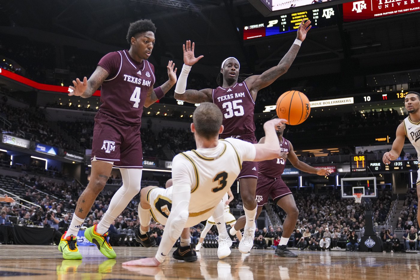Pharrel Payne's big game helps No. 17 Texas A&M pull away from No. 11 Purdue 70-66 | iNFOnews.ca