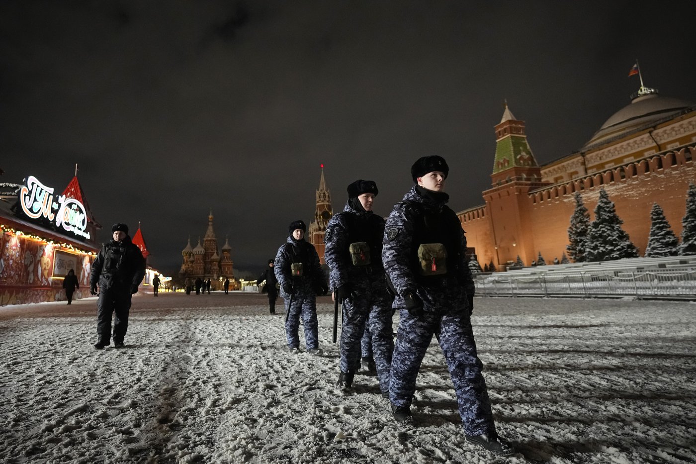PHOTO COLLECTION: New Year's Eve | iNFOnews.ca