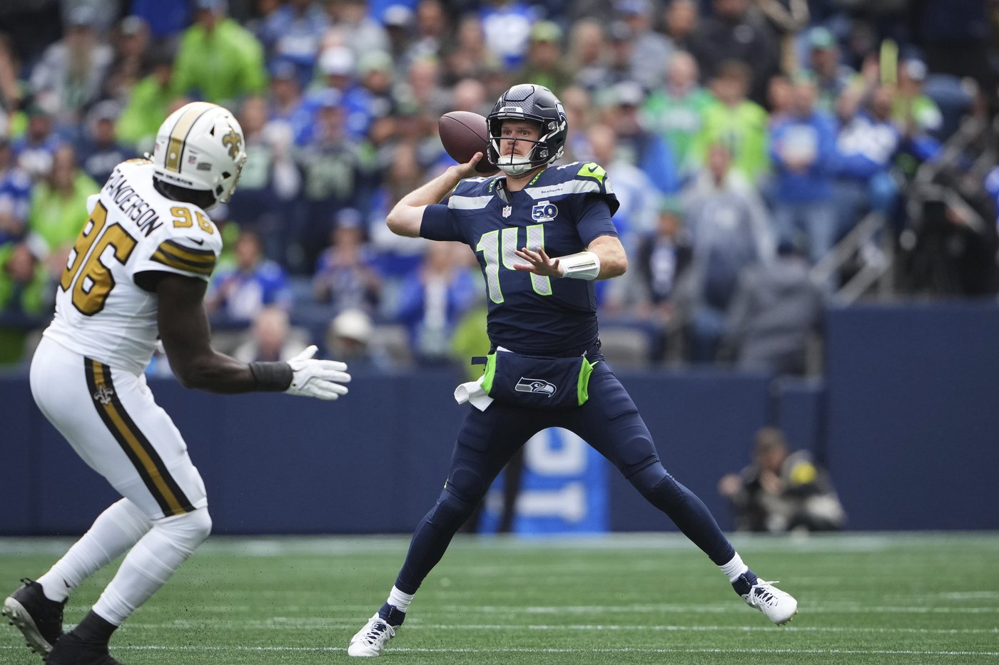 Sam Darnold continues to impress for the Seahawks with his arm and legs | iNFOnews.ca Sam Darnold continues to impress for the Seahawks with his arm and legs | iNFOnews.ca
