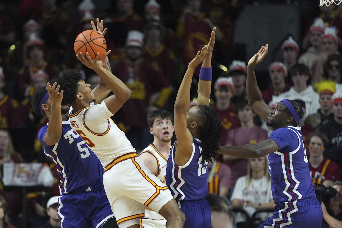 Jones scores 24, Momcilovic adds 14 in return from injury in No. 8 Cyclones' 82-52 win over TCU | iNFOnews.ca Jones scores 24, Momcilovic adds 14 in return from injury in No. 8 Cyclones' 82-52 win over TCU | iNFOnews.ca