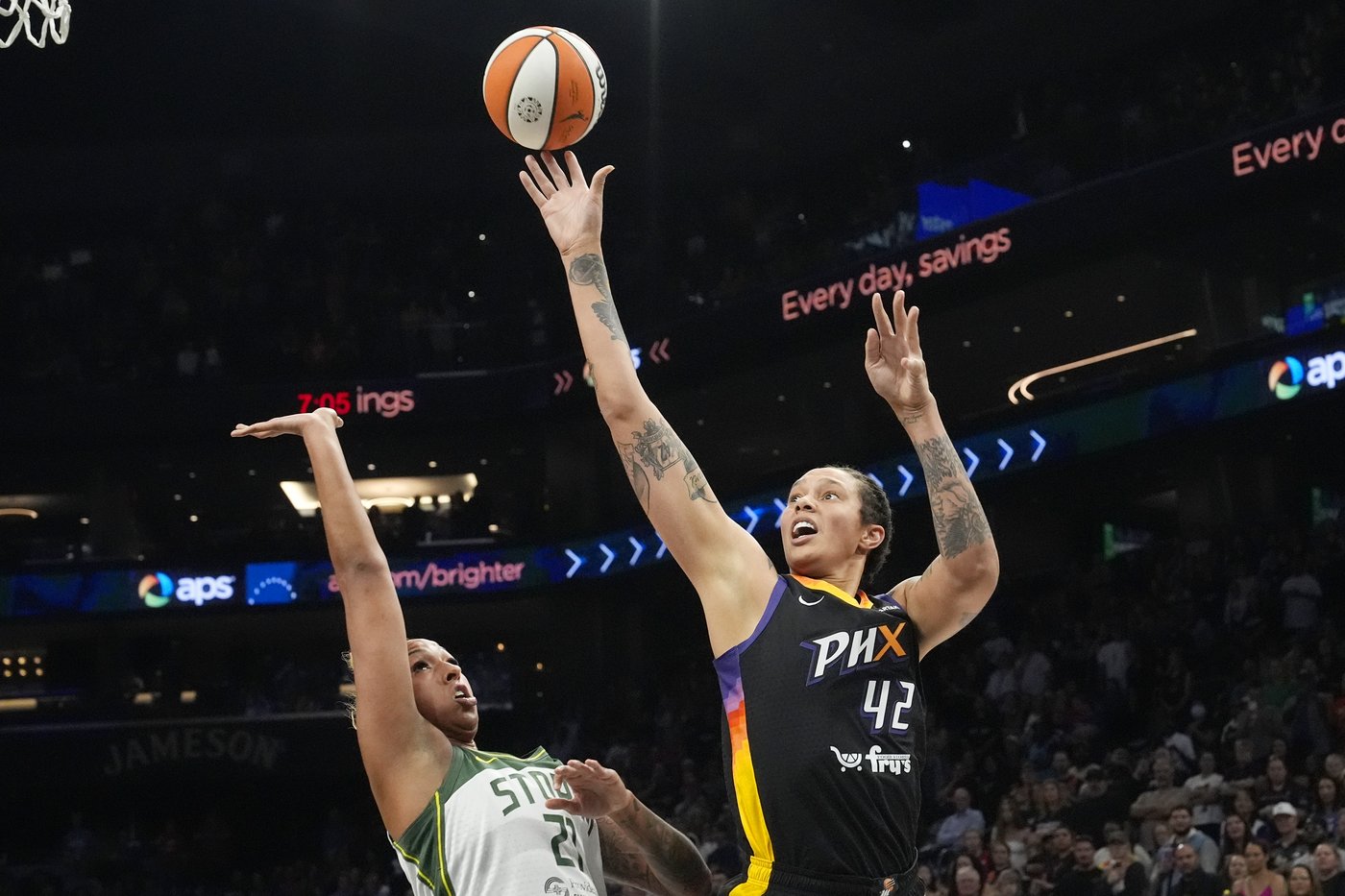 Nneka Ogwumike scores 17, Storm spoil Diana Taurasi's night with 89-70 win over Mercury | iNFOnews.ca Nneka Ogwumike scores 17, Storm spoil Diana Taurasi's night with 89-70 win over Mercury | iNFOnews.ca