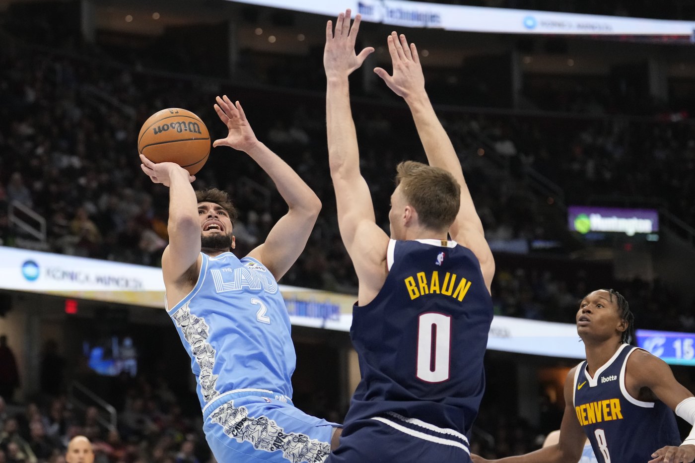 Donovan Mitchell scores 28 as Cavaliers improve to 13-1 at home by beating Jokic and Nuggets 126-114 | iNFOnews.ca